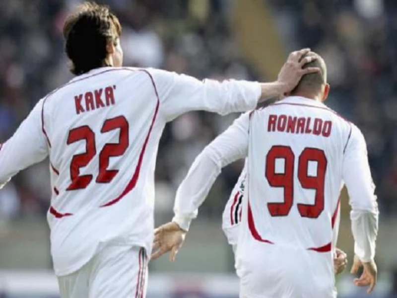 Số áo của Kaka khi tham gia thi đấu cho AC Milan